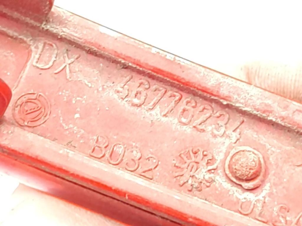 Alfa Romeo 147 1.9JTD 88kW 8V FL 2007 rear bumper light reflector 46776234 