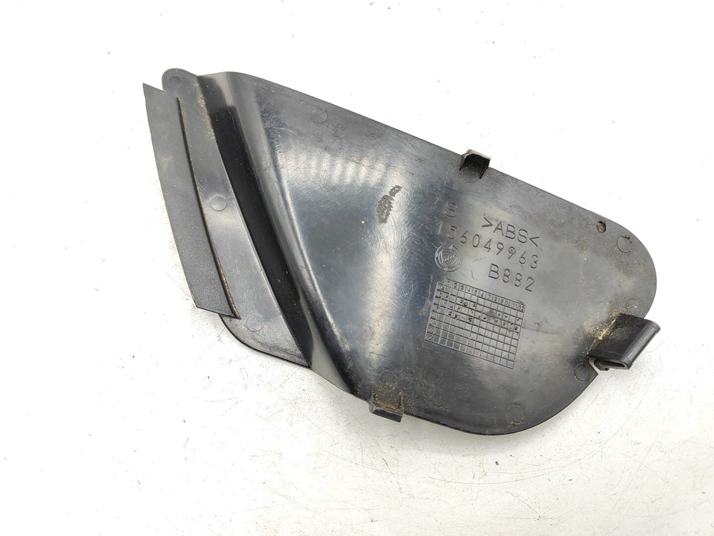 Alfa Romeo 159 SW 1.9JTDm 110kW 2007 Rear Left Dust Bulb Cover Trim 156049963