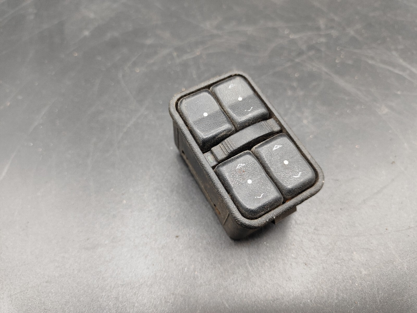 Opel Astra G 2001 Front Left Side Electric Window Switch 90561086