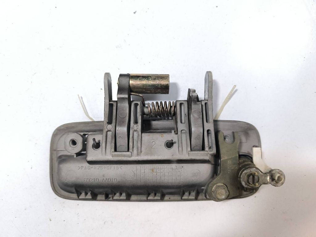 Toyota Camry 2001 Front right door exterior handle 69210AA010 