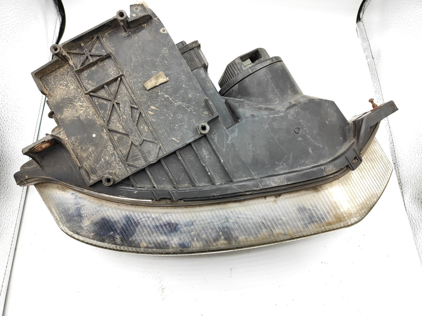 Alfa Romeo 156 1.9JTD 85kW PRE-Facelift 2000 LHD Front Left Headlight 60620135