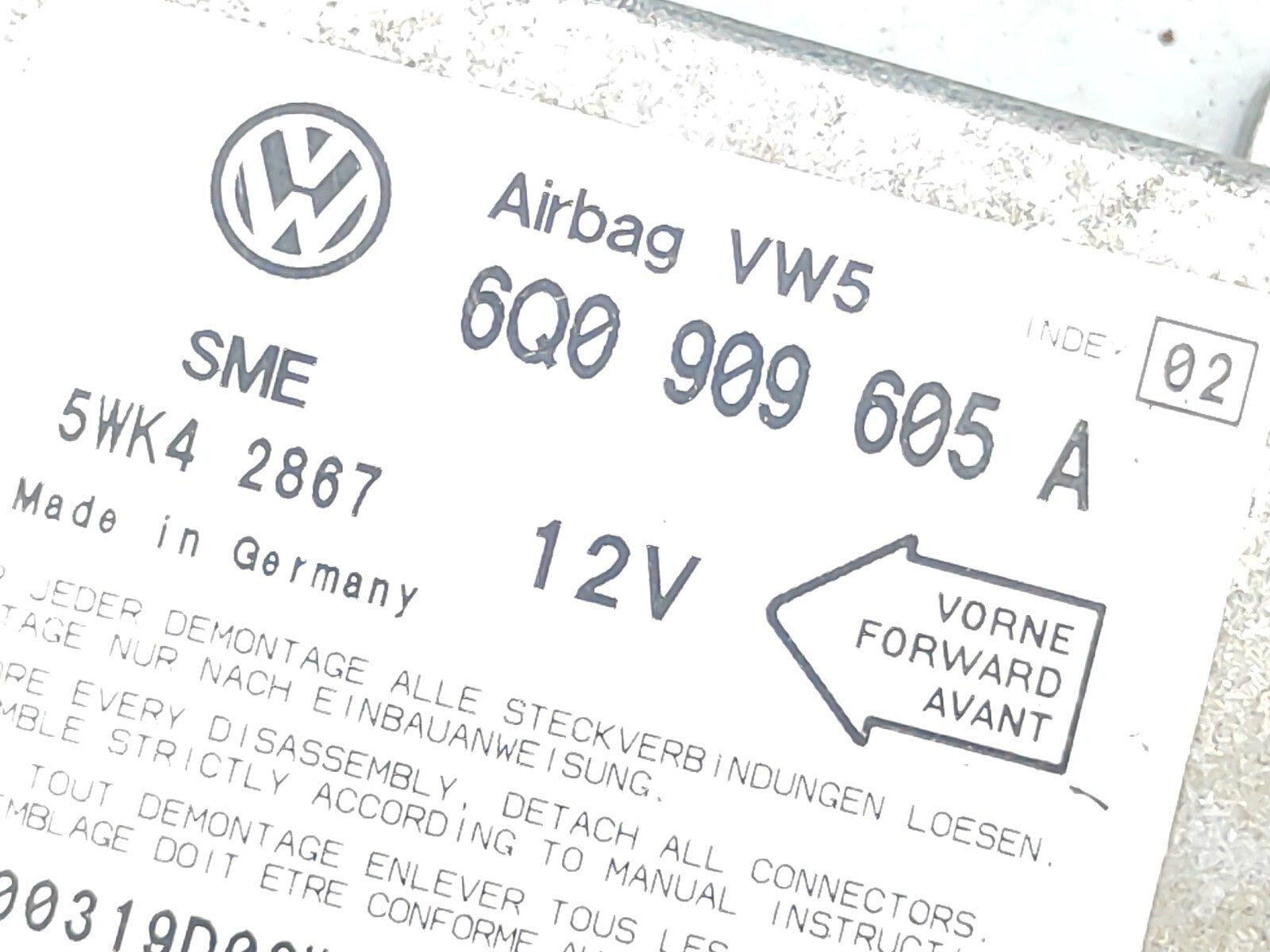 Volkswagen Golf MK4 Safety Impact Crash Sensor Module ECU 6Q0909605A