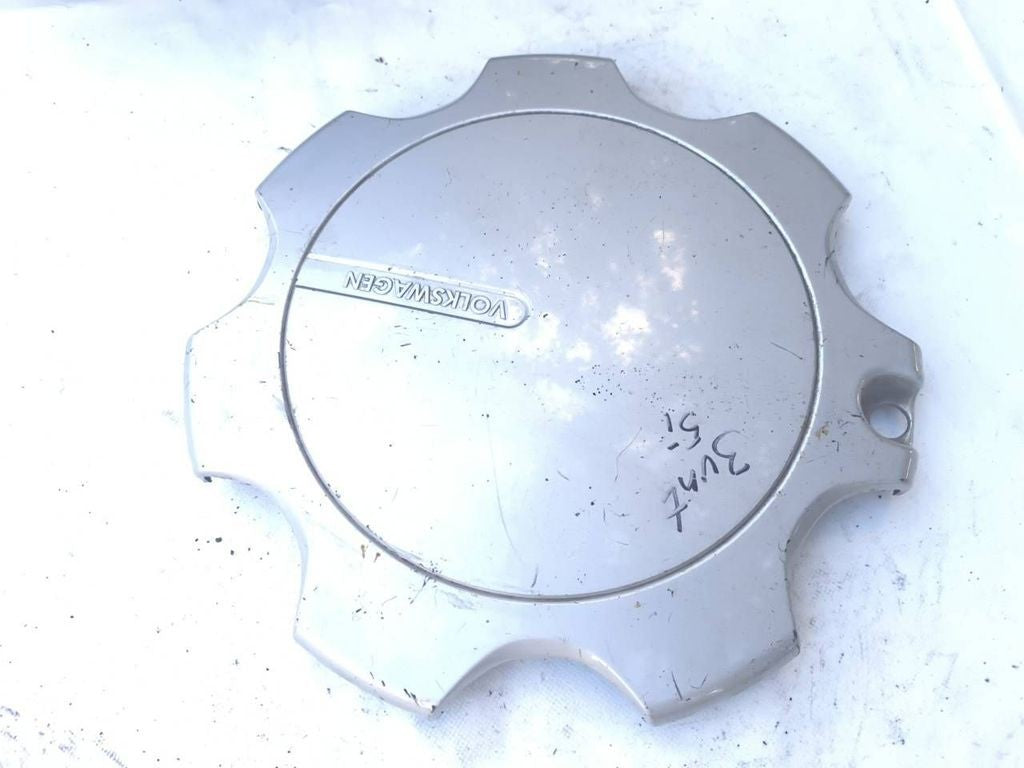 Volkswagen PASSAT B4 1995 R14 wheel hub cap trim 357601147A 