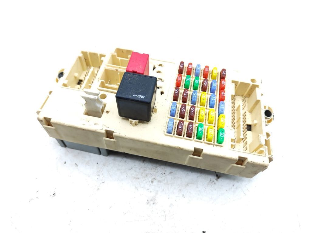 Alfa Romeo 159 JTDm 147kW 2006 Fuse unit module 50510079 