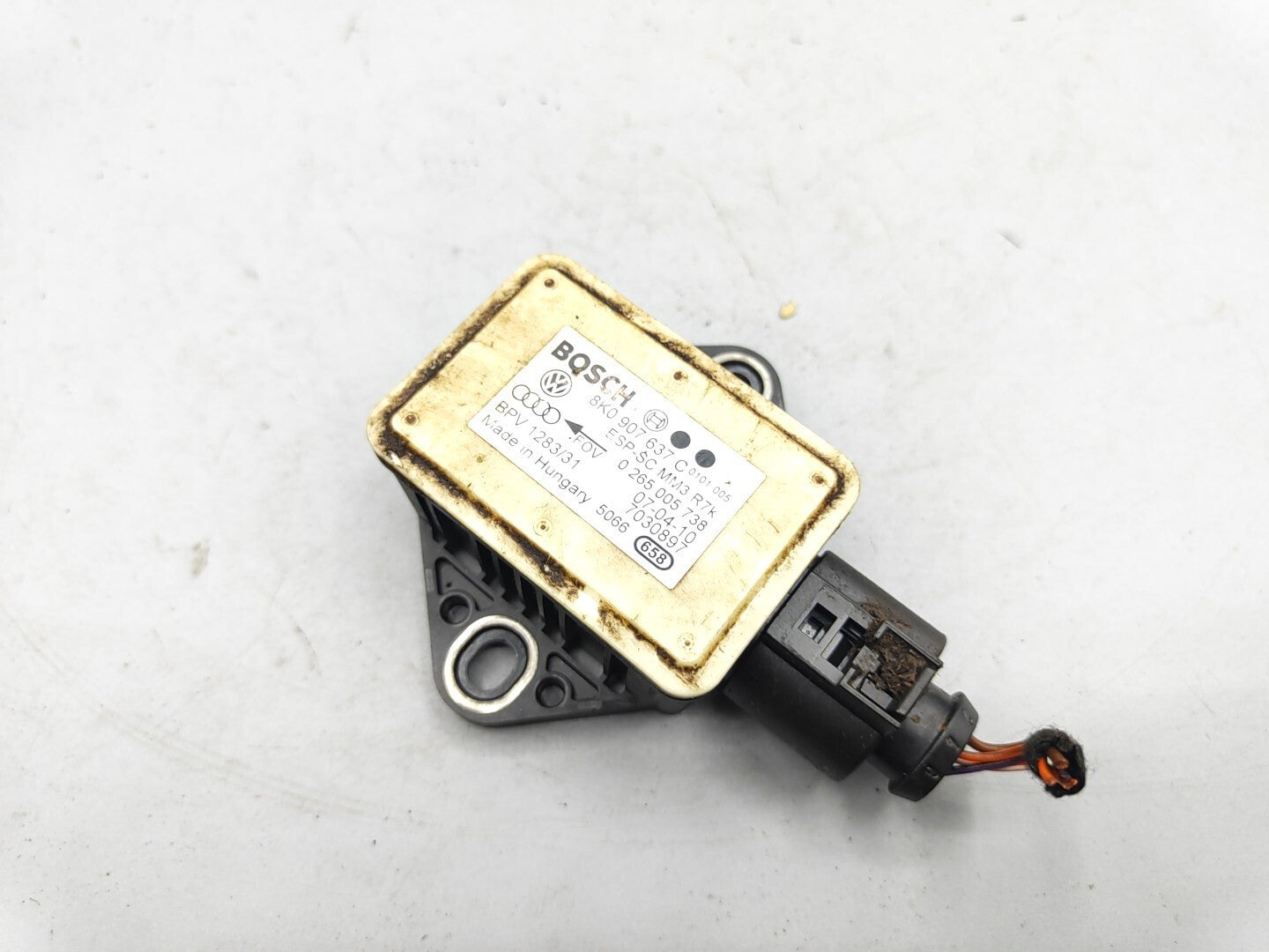 Audi A4 B8 Diesel Estate 2012 ESP Yaw Rate Sensor 8K0907637C