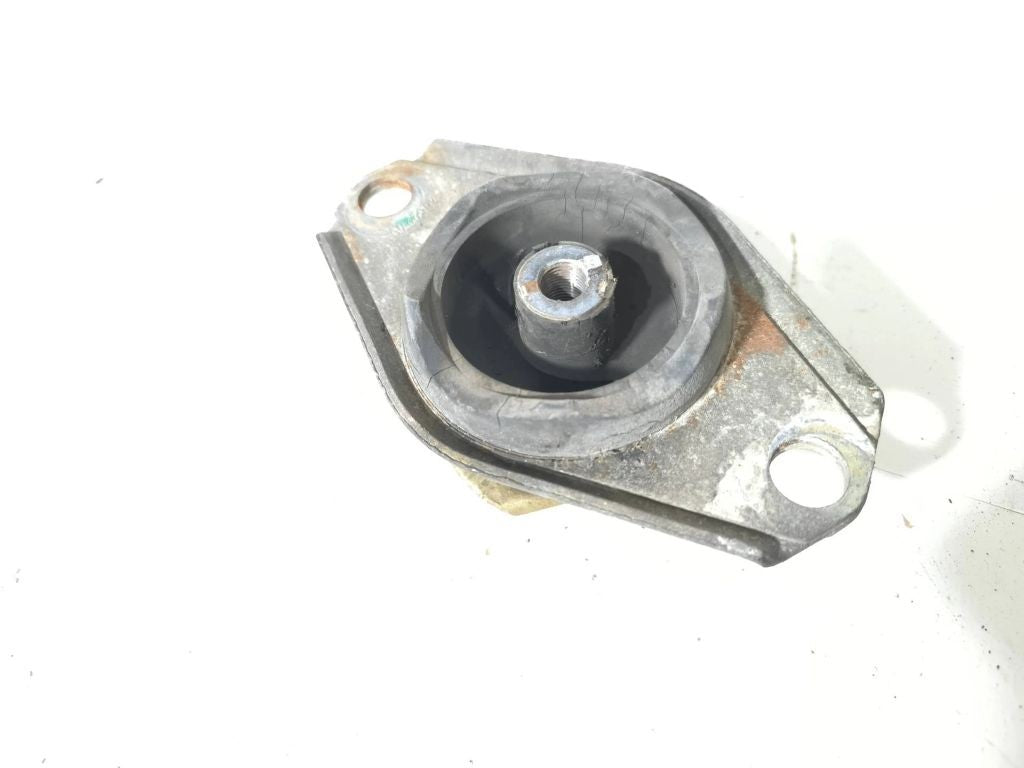 Alfa Romeo 155 1.8 Twin Spark 140HP 1994 Petrol Engine mount bracket 