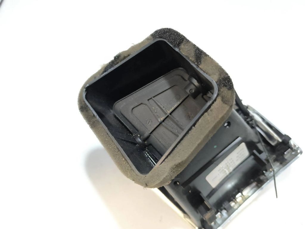 Audi Q5 SQ5 2013 Front Panel dashboard side air vent grill trim 8R2820902F 