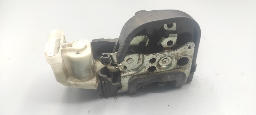 Alfa Romeo 147 1.9JTD 110kW Diesel 2006 LHD Front Right Door Lock B792