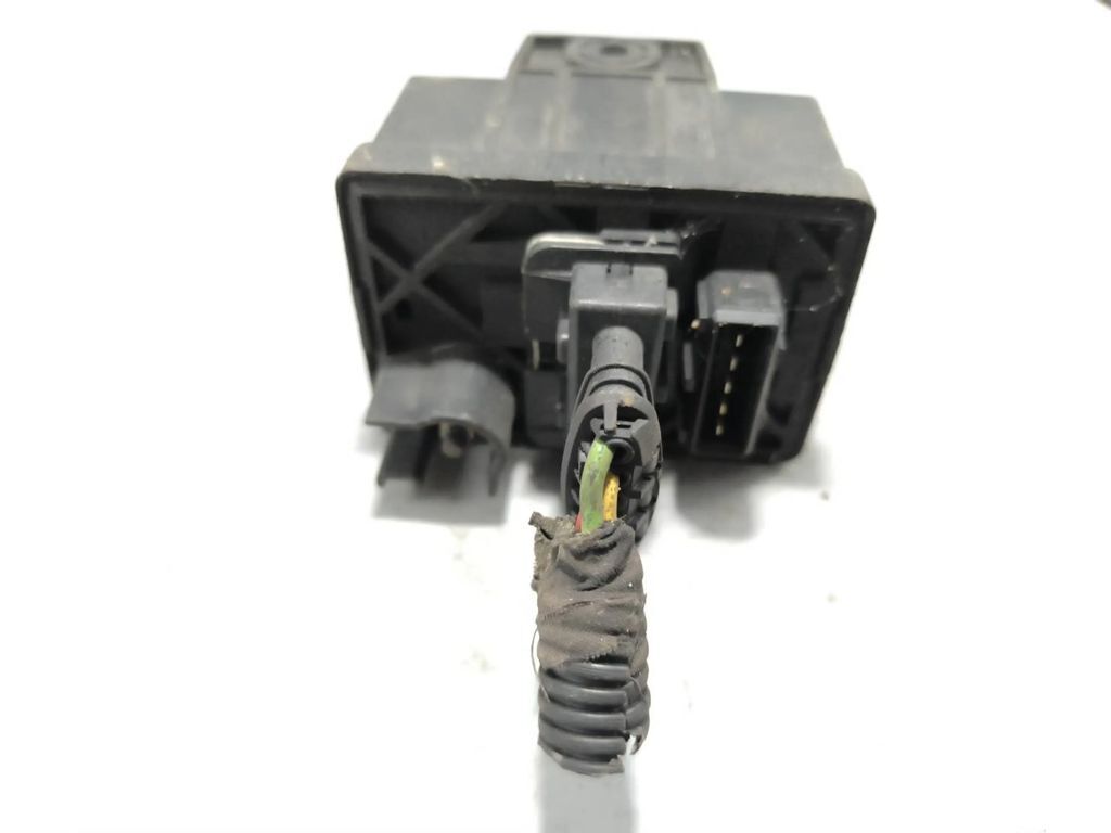 Fiat Stilo 1.9JTD Diesel 2002 Glow plug pre heat relay 46807091 