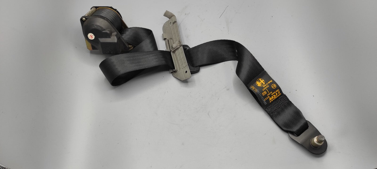 Alfa Romeo 166 2.4JTD 110kW 2003 Rear Left Seat Safety Seatbelt 044047