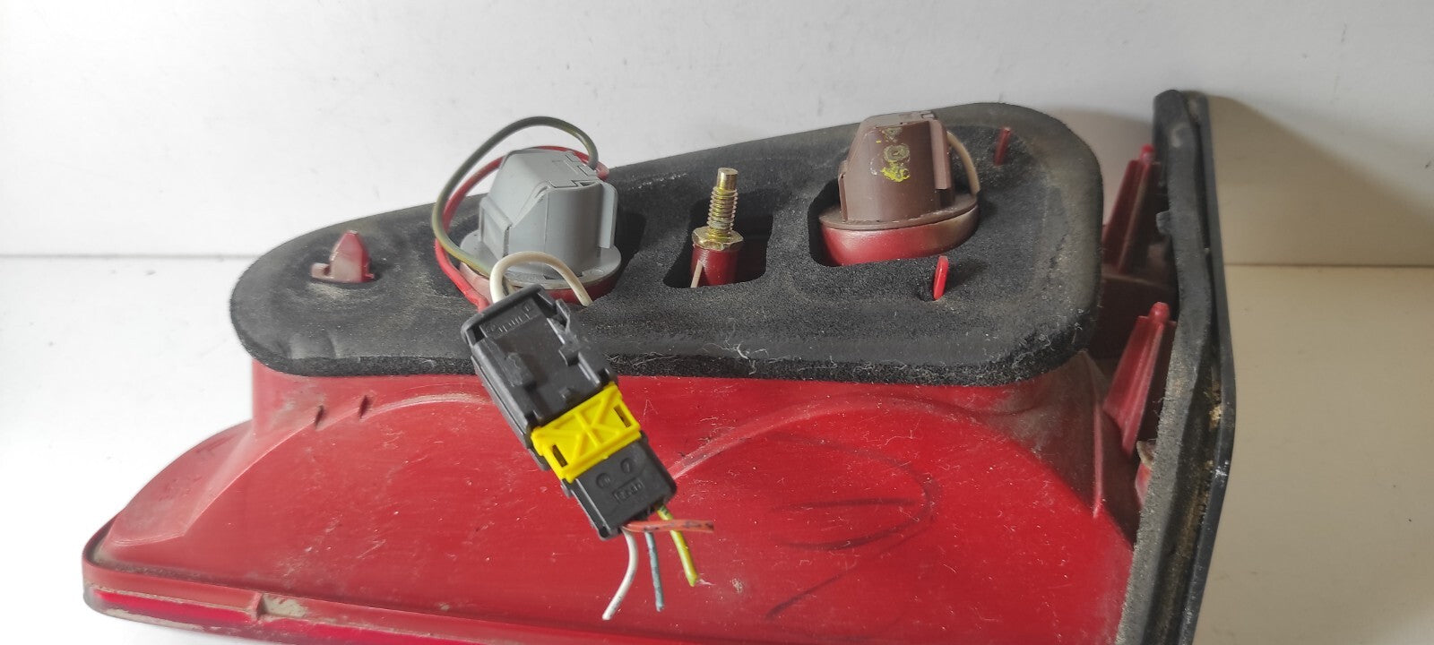 Peugeot 607 3.0 V6 2002 LHD Rear Left Taillight Lamp Light Assembly