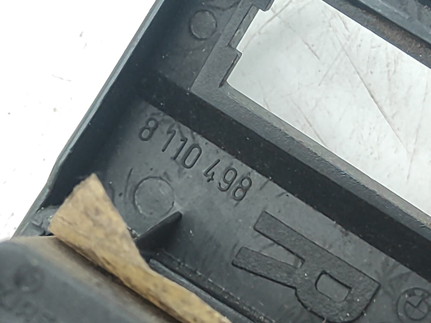 BMW 525i E34 1990 Front Fog Light Button Switch 1389094 61311389094 8110498