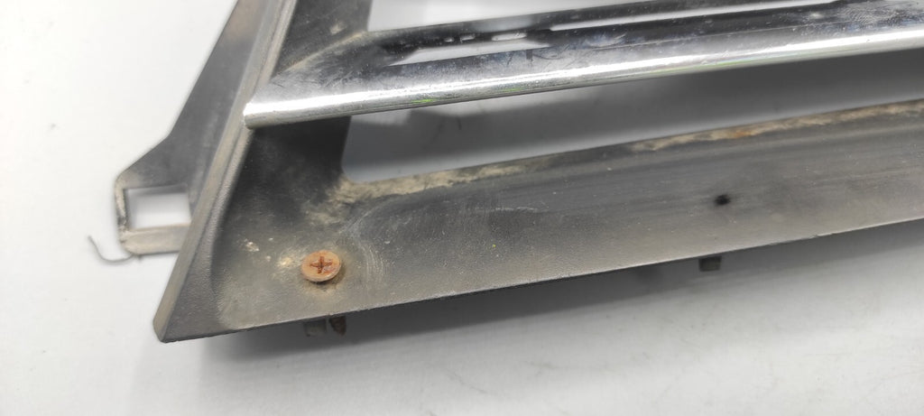 Alfa Romeo 156 SW 2.4JTD 110kW 2003 Front Left Upper Bumper Grill 156017392