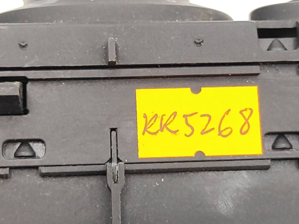 Opel Astra H 2005 Light switch 13100141 