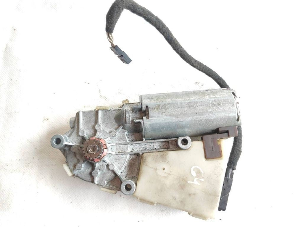 Volkswagen Golf IV 2000 Sunroof electric motor actuator 1J9959591 