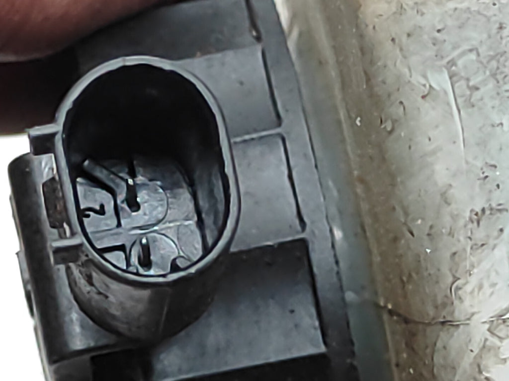 BMW E90 E91 330D 170kW 2006 Diesel Master Brake Cylinder Tank 03350886531