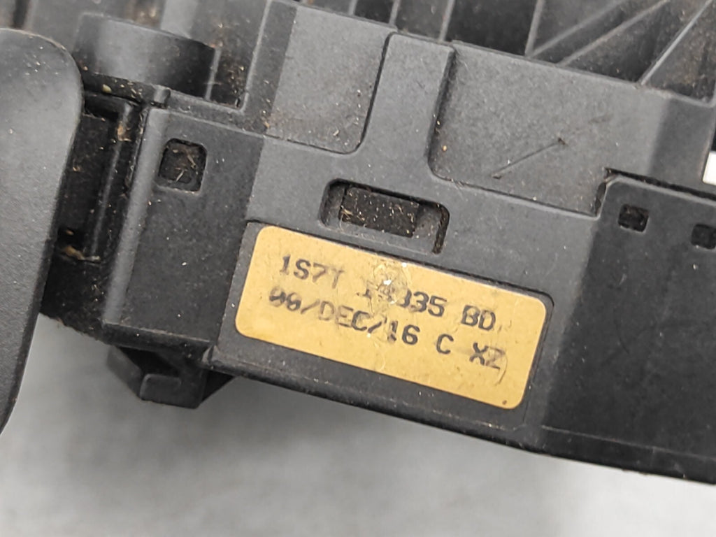 Ford Mondeo MK3 2005 Front Indicator Control Stalk Lever