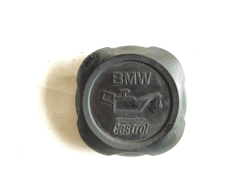 BMW 3 E92 E93 2007 N47 Diesel oil filler cap 7560482 