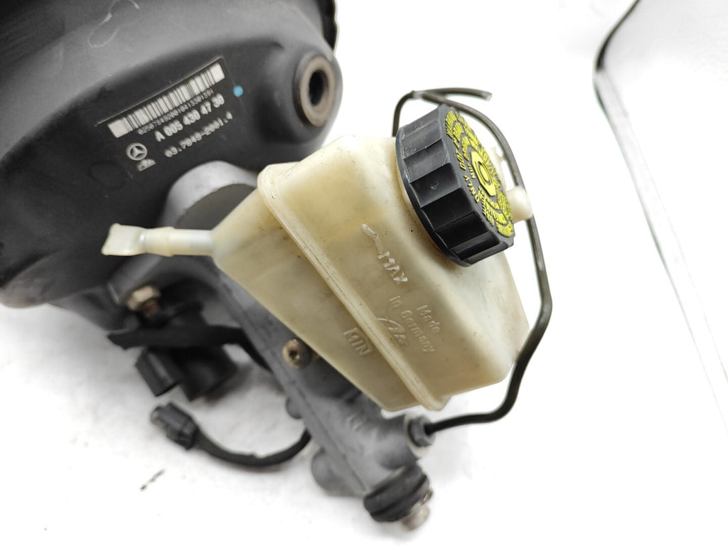 Mercedes Benz C Class C220 W203 2003 2.2CDI Brake Pump Booster A0054304730