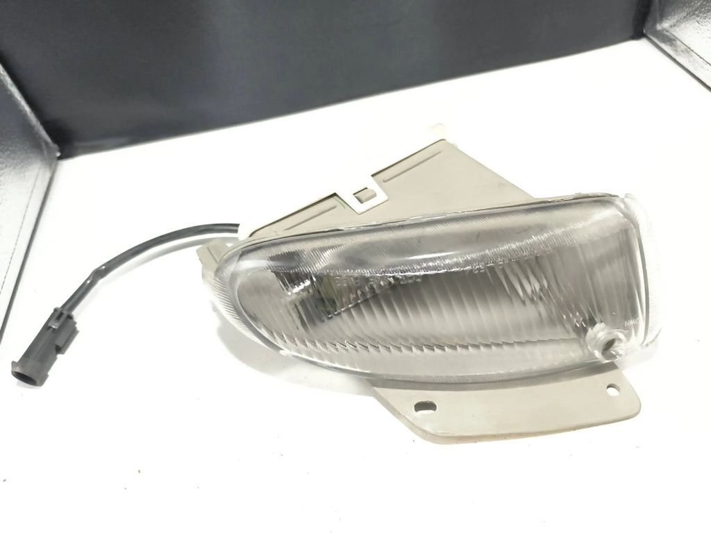 Chrysler Voyager 1998 front left side bumper fog light 195342B 