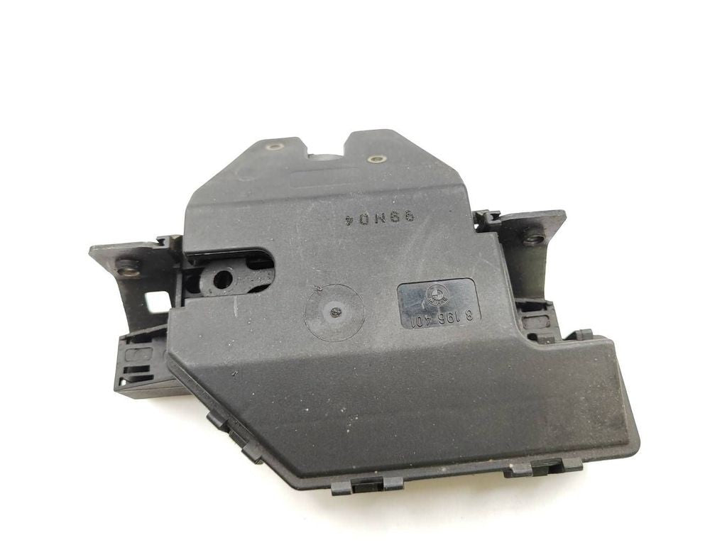 BMW 3 E46 2003 Tailgate trunk boot lock catch latch 8196401 