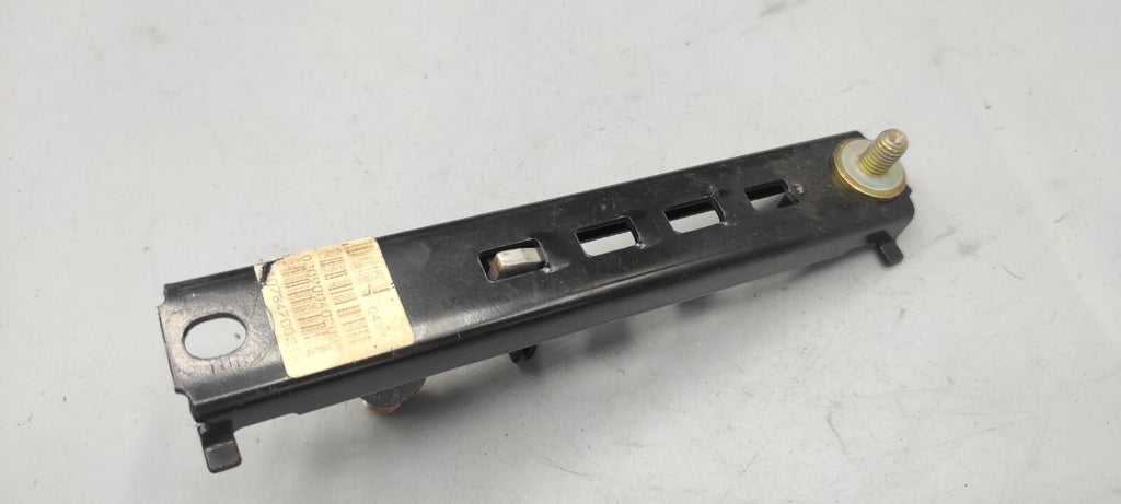 Alfa Romeo 156 2003 Rear Right Seatbelt Height Adjustment Regulator Rail