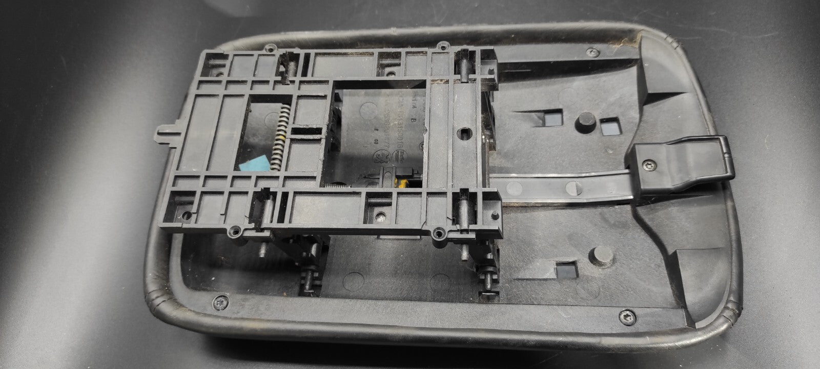 Peugeot 607 3.0i V6 2002 Center Console Armrest Top Part Black 9636201477