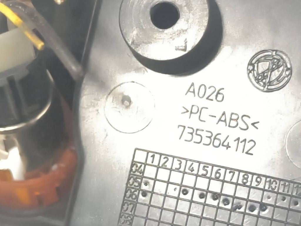 Fiat Croma 2.4JTD 147kW 2007 Diesel Ashtray cigarette lighter 735364112 