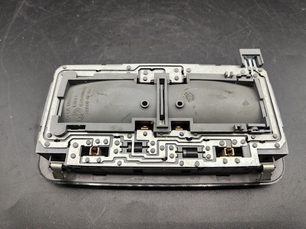 Alfa Romeo 147 1.9D JTD 85kW 2002 Interior Front Roof Lighting Dome 1520400000