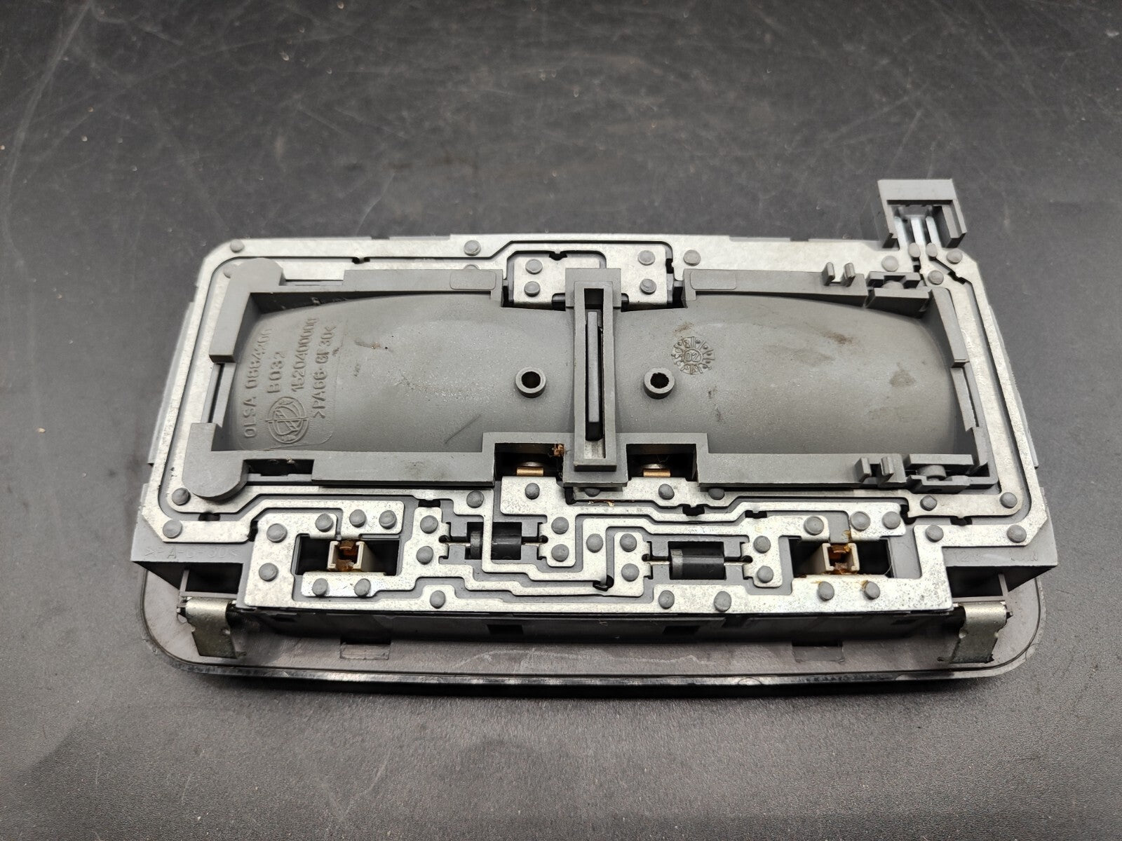 Alfa Romeo 147 1.9D JTD 85kW 2002 Interior Front Roof Lighting Dome 1520400000