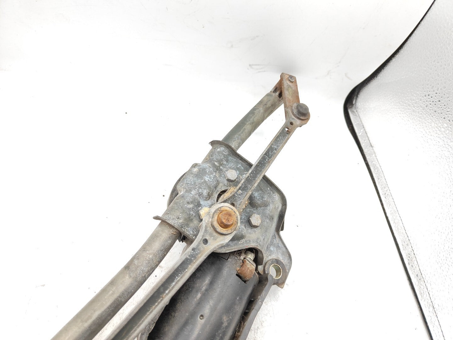 Alfa Romeo 156 2001 LHD Front Winshield Glass Wiper Linkage Motor TGE434M