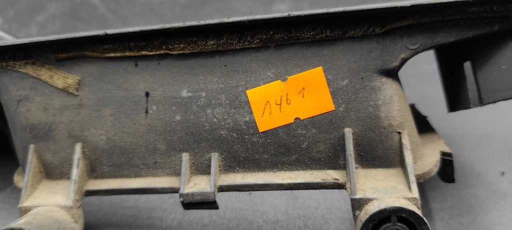 Audi 80 B3 1989 Front Left Door Card Handle Trim