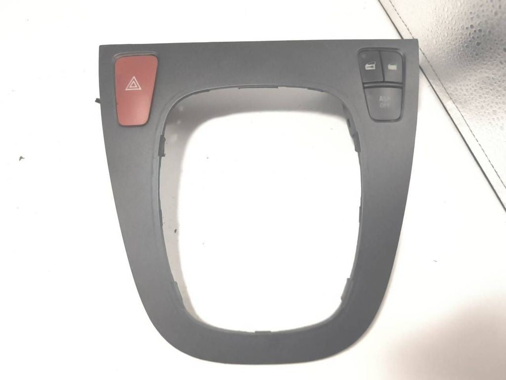 Fiat Croma 2.4JTD 147kW 2007 Gear shifter surround trim plastic 735364120 