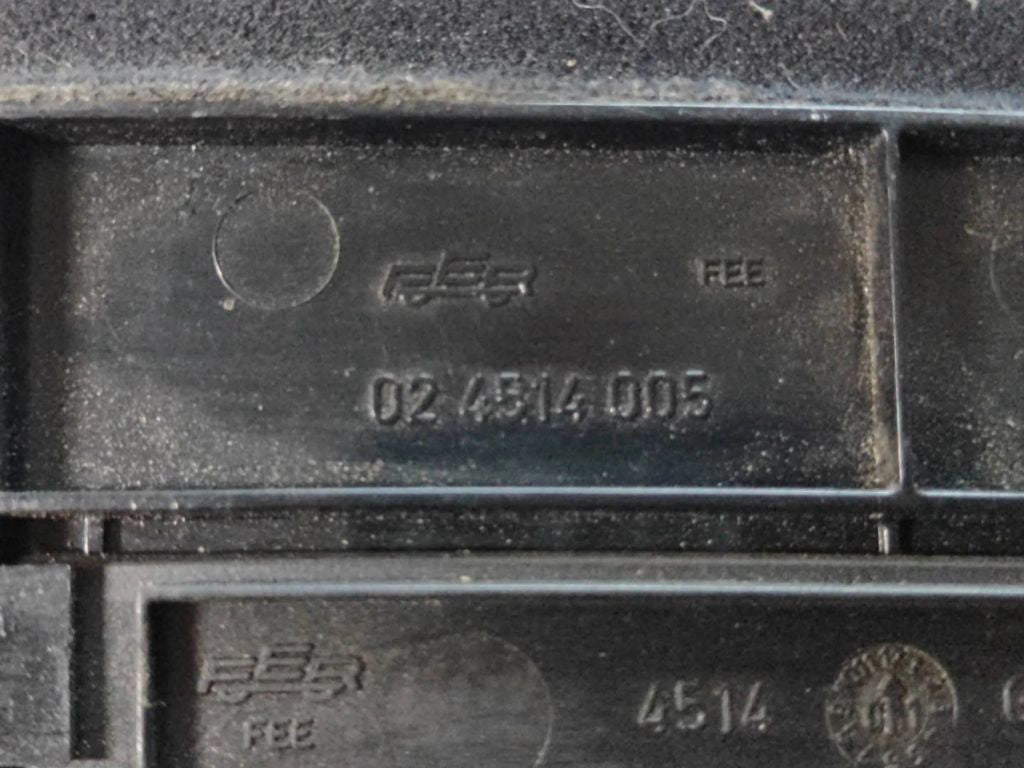 Volkswagen PASSAT B5 1998 Third brake center stop light 3B5945135C 