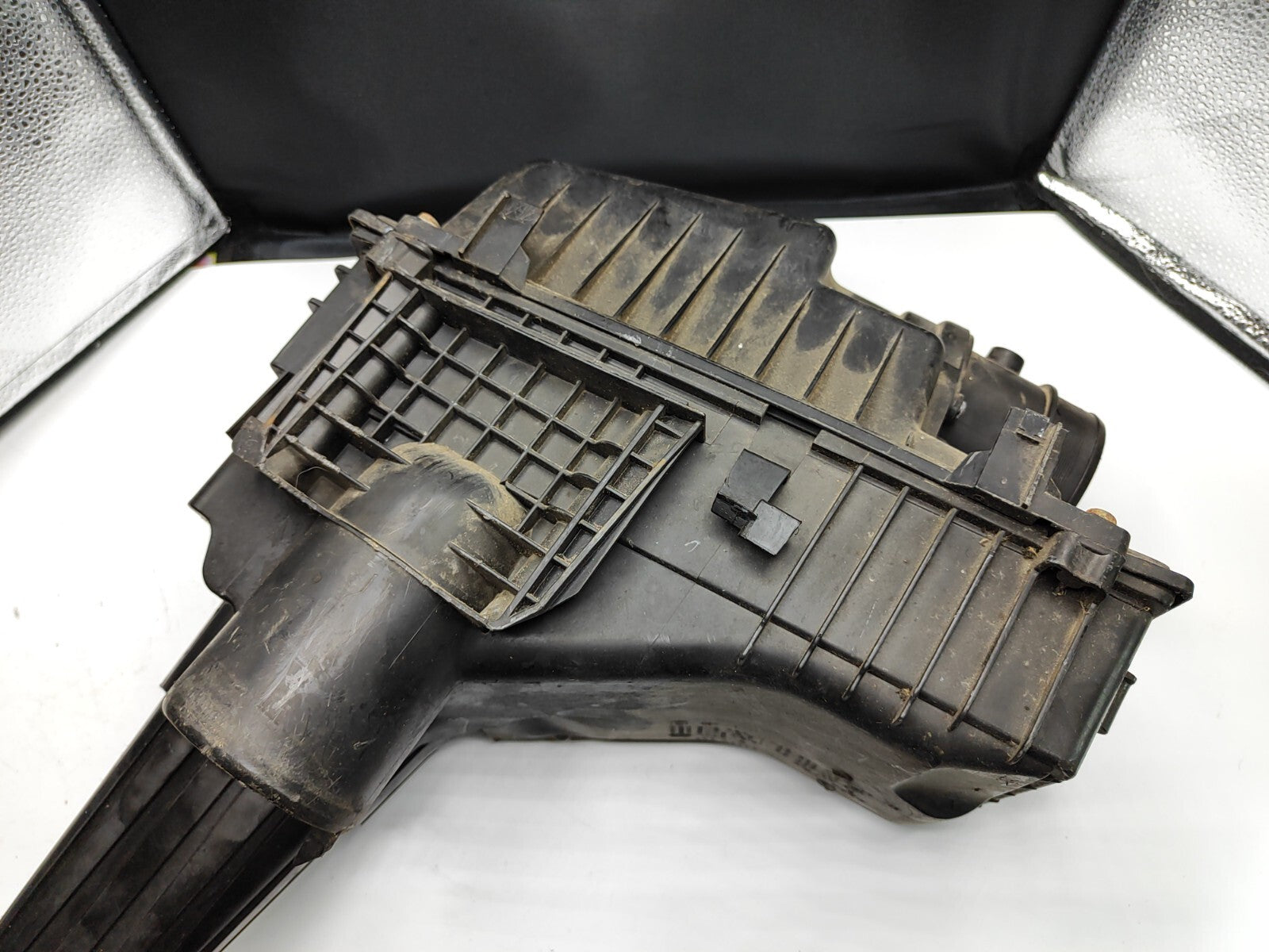 Peugeot 607 3.0 V6 2000 Engine Air Filter Box 9629040380