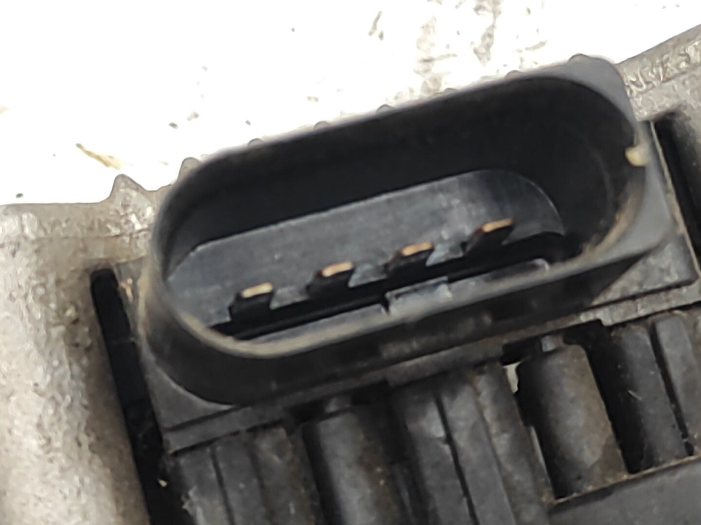 Audi A4 B5 1.6i 74kW Petrol 2001 Ignition Coil Control Module 032905106B