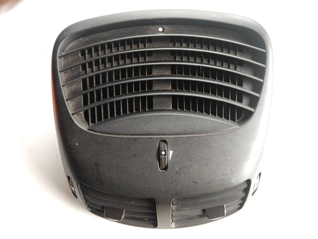 Alfa Romeo GT 2004 Front Panel dash center air vent grill 225501 