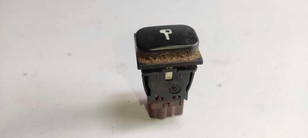 Peugeot 607 3.0i V6 Petrol 2001 Central Locking Switch Button 96296488