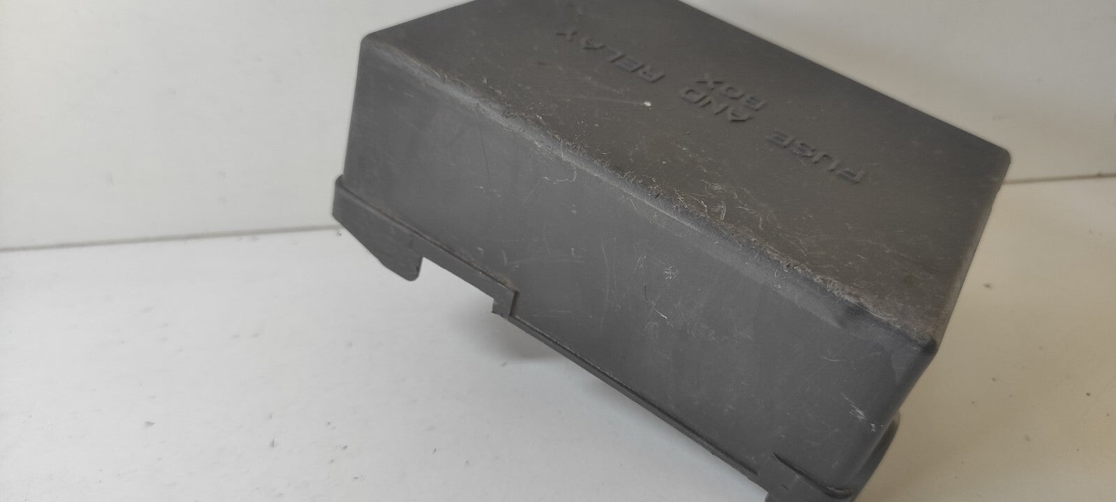 Alfa Romeo 147 1.9JTD 85kW 2003 Diesel Engine Bay Fuse Box Relay Cover Cap