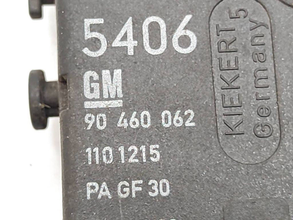 Opel Astra H 2006 Central locking motor 90460062 