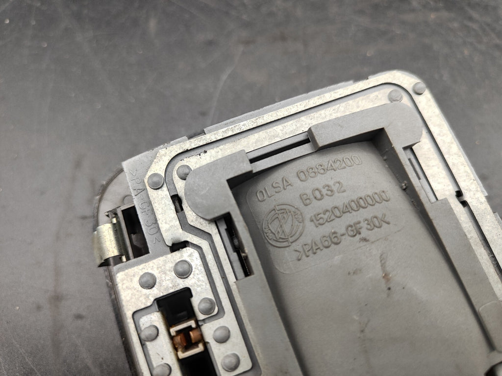 Alfa Romeo 147 1.9D JTD 85kW 2002 Interior Front Roof Lighting Dome 1520400000