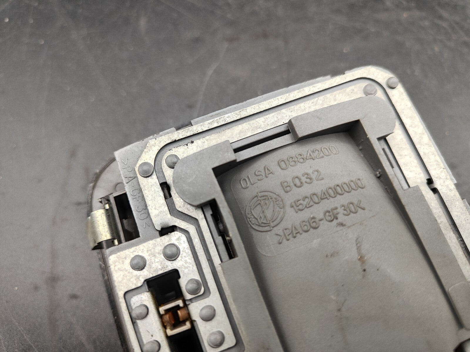 Alfa Romeo 147 1.9D JTD 85kW 2002 Interior Front Roof Lighting Dome 1520400000