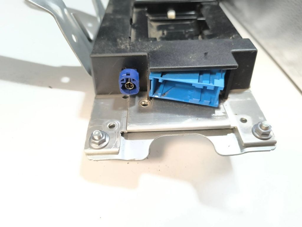 BMW 5 F10 F11 2016 Bluetooth telematic control unit module 9389657 