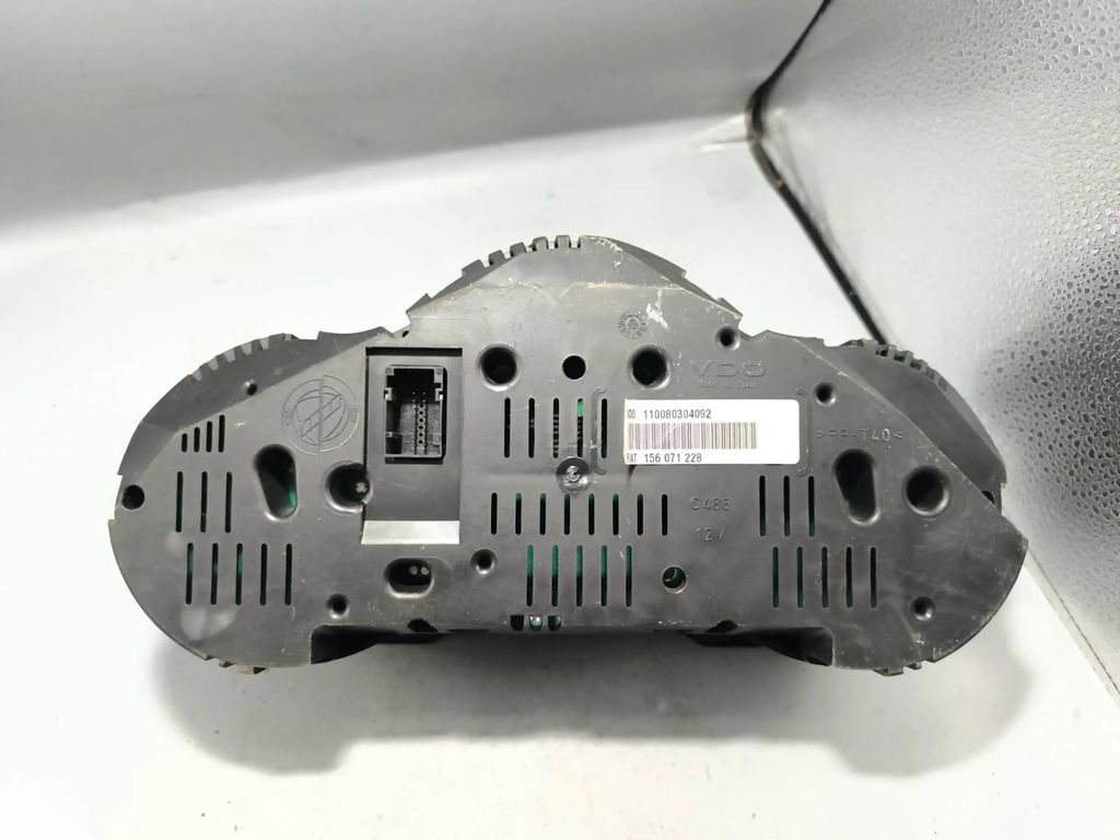 Alfa Romeo 147 2007 LHD Diesel speedometer instrument cluster 156071228 