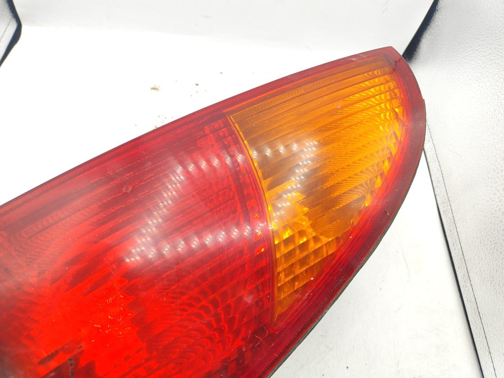 Ford Focus MK1 Hatchback 2001 LHD Rear Left Side Taillight Lamp Light 1M5113405A
