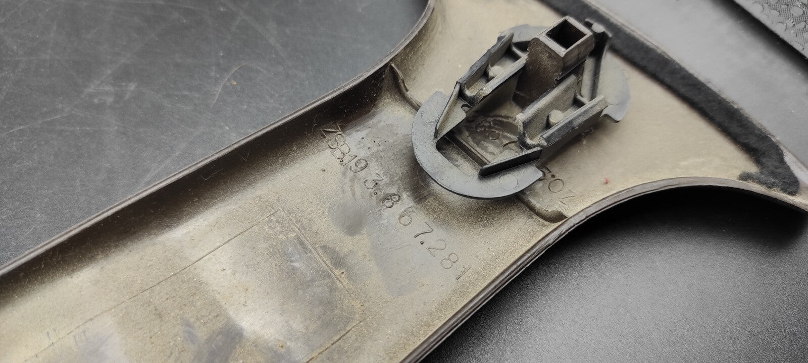 Volkswagen VW Golf Jetta Mk2 1988 Left Side B Pillar Trim 193867281