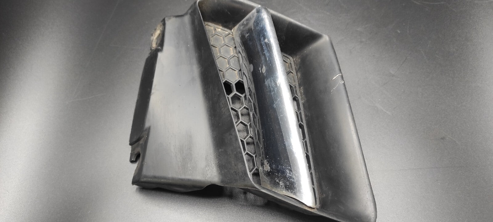 Alfa Romeo 156 Facelift 2004 Front Left Side Upper Bumper Grill LS380112