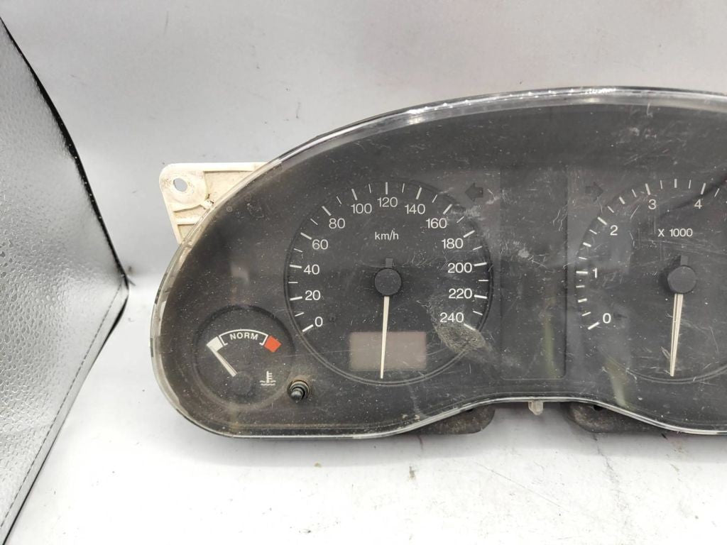 95VW10849BB Ford Galaxy 1996 Petrol speedometer instrument cluster 