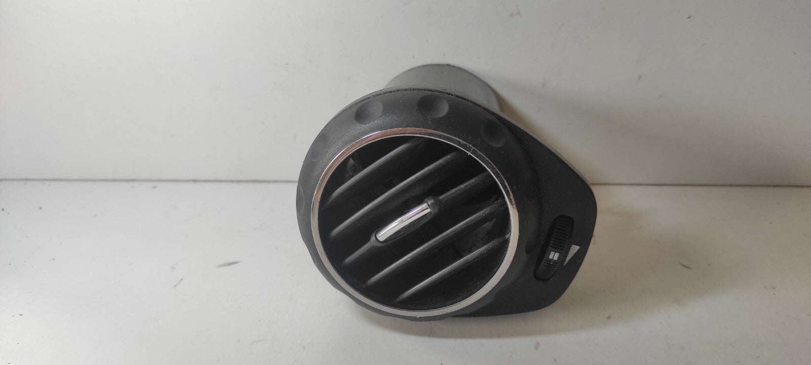 Alfa Romeo 147 1.9JTDm 85kW Diesel 2004 Front Dash Panel Air Vent Grill