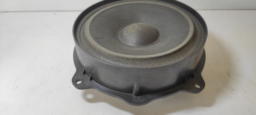 Alfa Romeo 147 1.9JTD 8V 85kW Diesel 2002 Interior Door Speaker